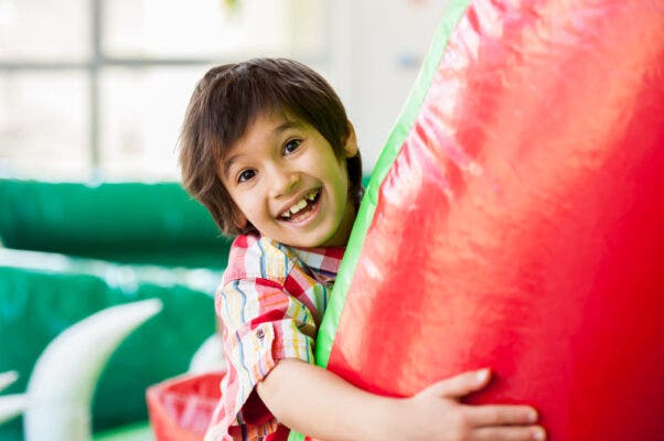 Organizing an Awesome Indoor Bounce House Party